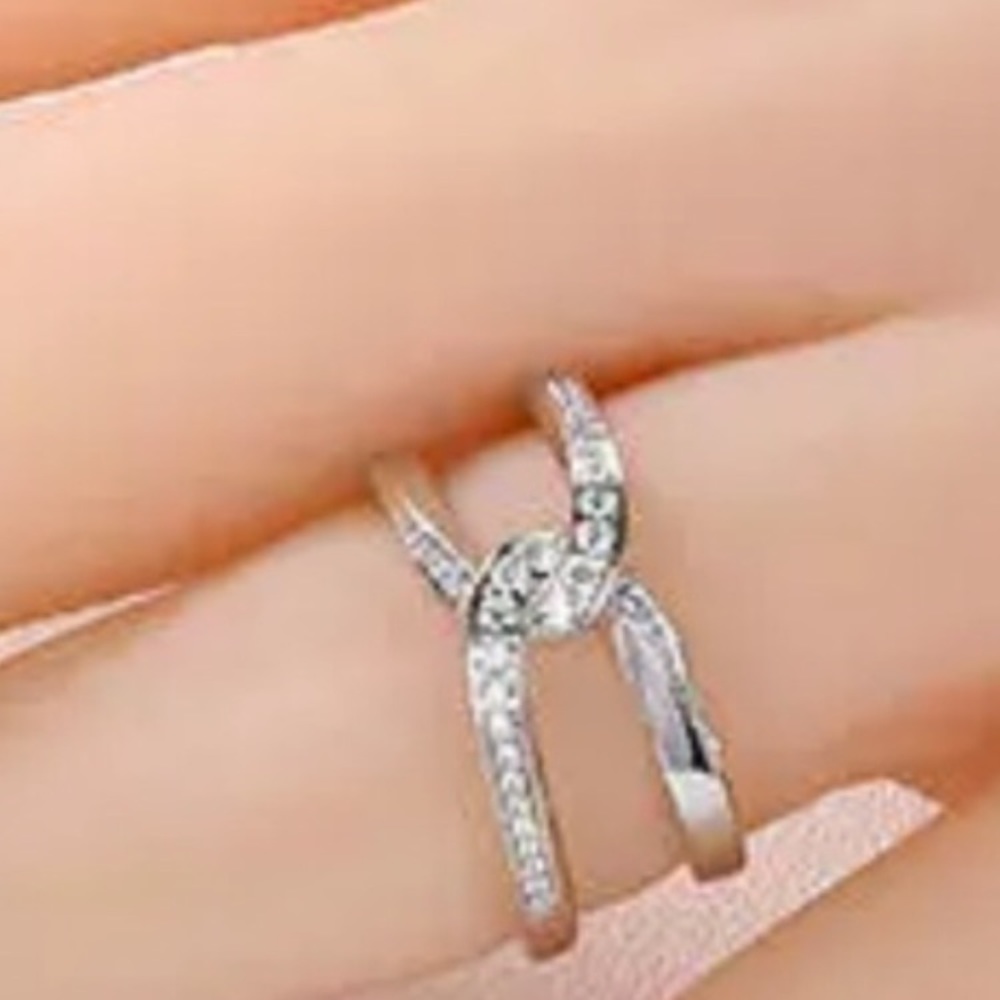 🆕 925 Infinity Cz design silver ring - Picture 1 of 5